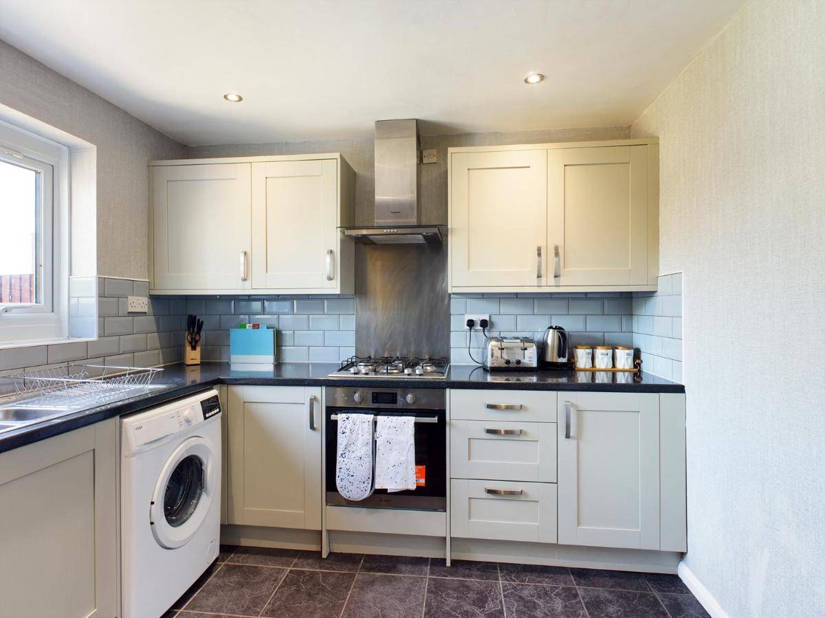 247 Serviced Accommodation In Telford- 3Br House Dış mekan fotoğraf