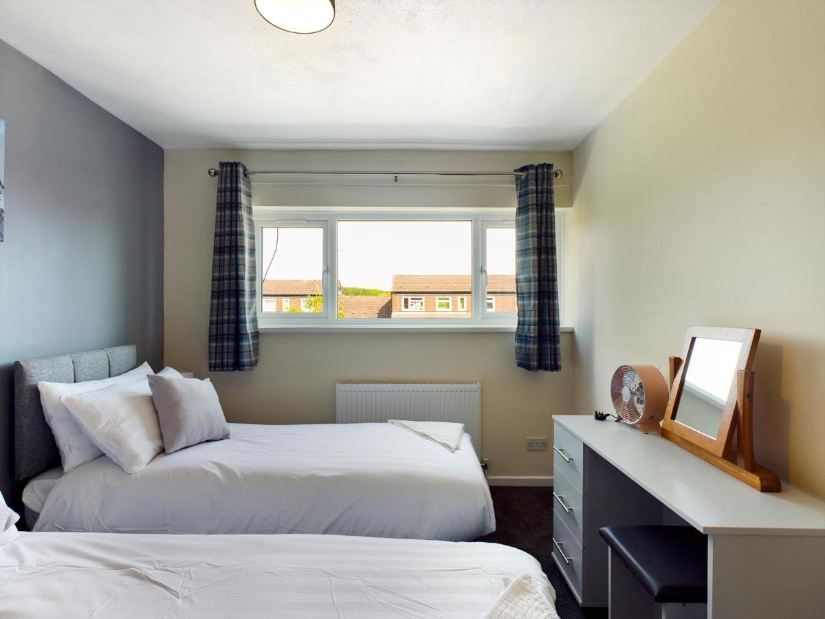 247 Serviced Accommodation In Telford- 3Br House Dış mekan fotoğraf